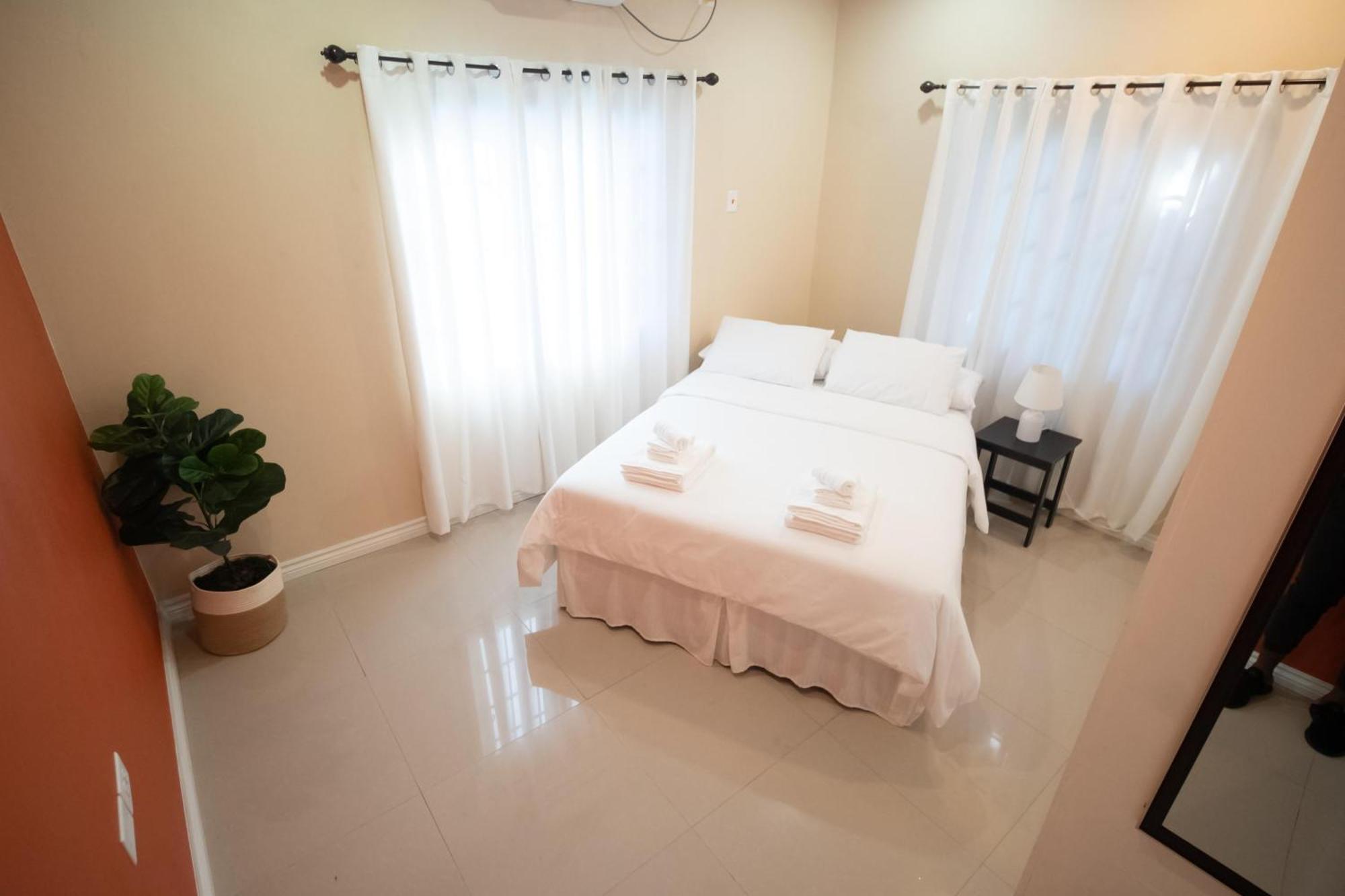 Stacys Place #2 2 Bedroom Apartment Port of Spain Extérieur photo
